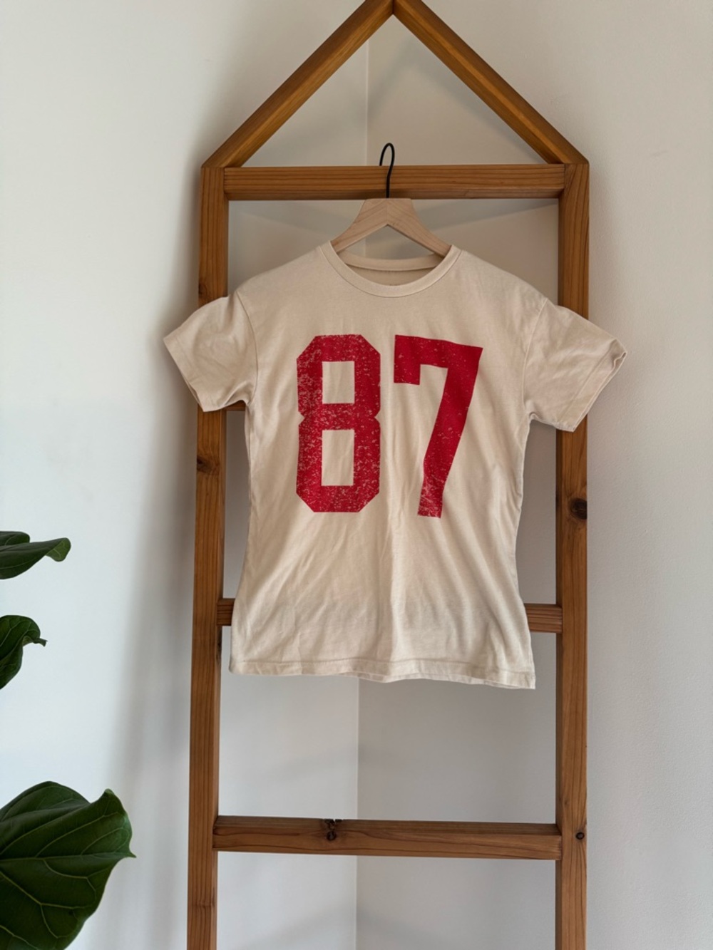 Grayson Threads Cream Short-Sleeve Tee with Red '87' Graphic
